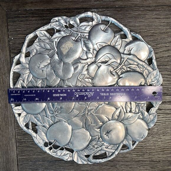 Arthur Court Tray‎ Platter Plate Aluminum Apple 1991 Metal Serving Party 12” - Picture 3 of 7